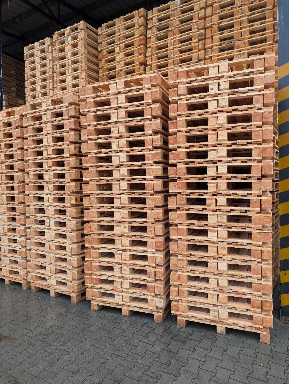 MONWOOD - wooden pallets, project 2